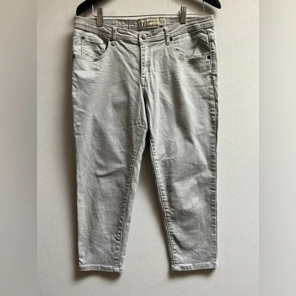 Roots grey denim  capri jeans Sz 30 - Picture 1 of 10